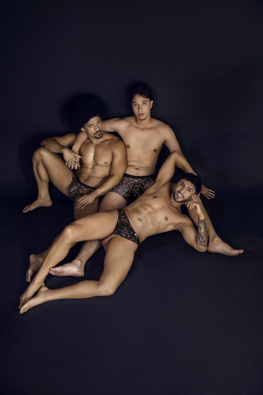 CandyMan 99875 Mens Breathable Mesh Chilli Pepper Thongs Black Print Plus Sizes